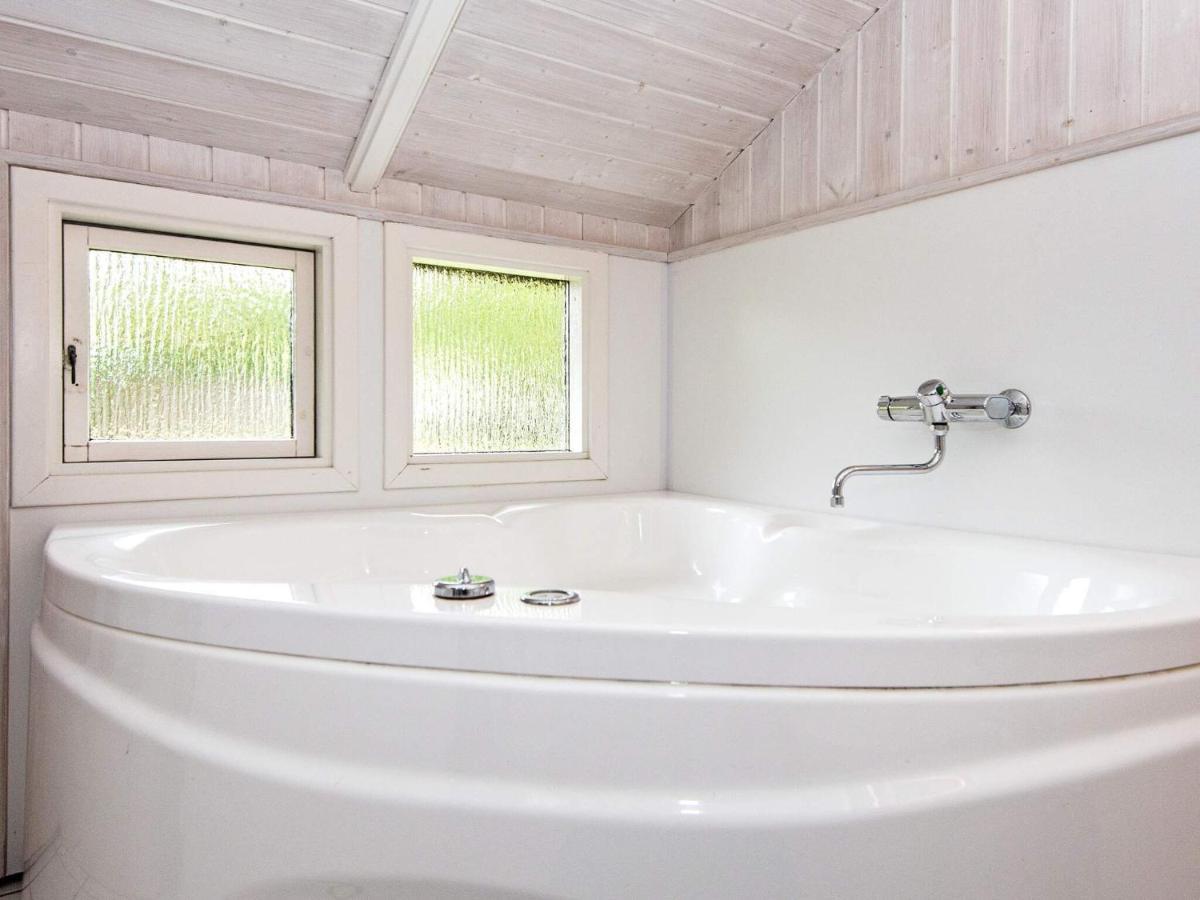5 Person Holiday Home In B Rkop Egeskov  Exterior foto